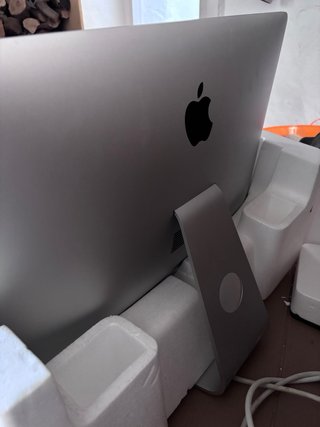 iMac 21.5 4K 8GB 1TB (2019)