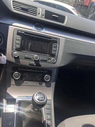 Volkswagen Passat 2011
