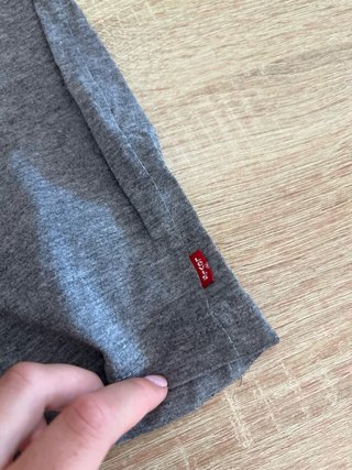 Camiseta Levi Strauss & Co. Gris