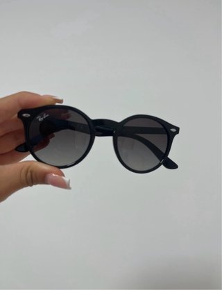 Gafas de sol Ray-Ban para niños, como nuevas