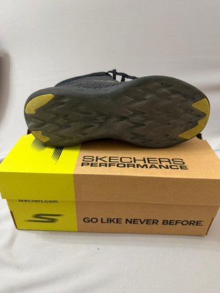 Scarpe Skechers Go Run 55099-BBK Uomo