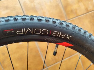 Bicicleta Cube Carbono 29 Talla L casi nueva.