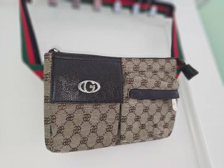 Riñonera Gucci Marrón Monogram