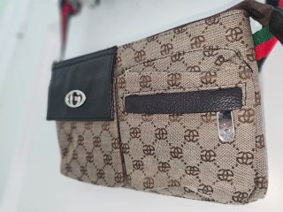 Riñonera Gucci Marrón Monogram