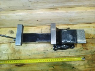 Tornillo de banco 80mm giratorio con yunque