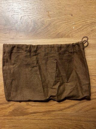 Cartera negra GUCCI original con cierre metálico