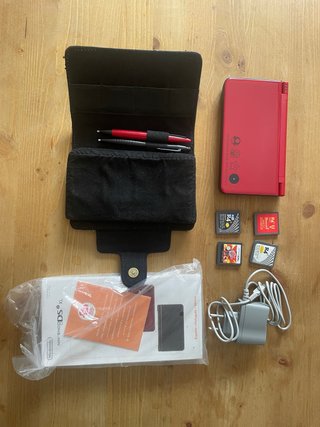Nintendo DSi XL Edición Mario Bros Roja