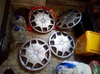 Tapacubos Ford Transit 16 (4 unidades)