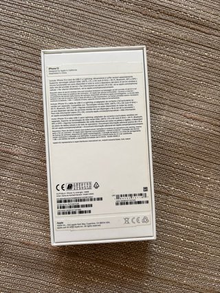 Caja iPhone 13 Azul