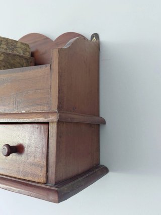 Estantería vintage de madera