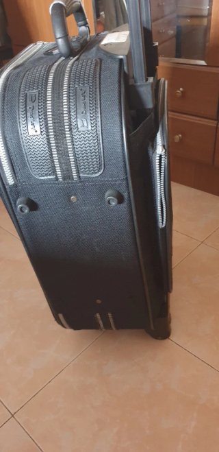 Maleta de viaje con ruedas