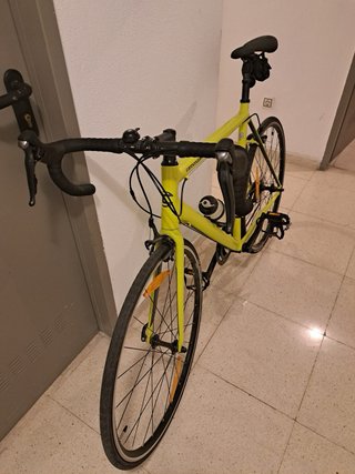 Bicicleta de carretera Cannondale