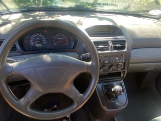 Mitsubishi Space Wagon 2001
