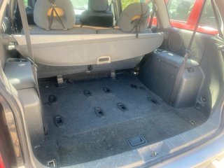 Mitsubishi Space Wagon 2001