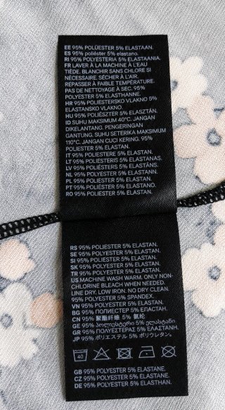Vestido floral negro Divided mujer, nuevo sin usar