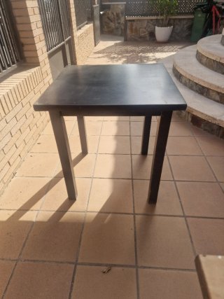 Mesa de madera maciza