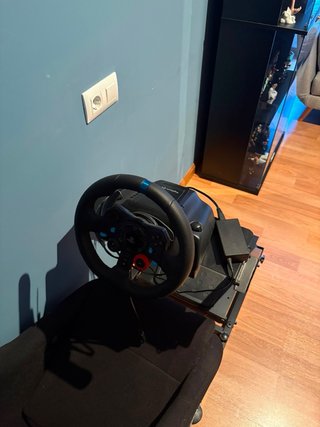 Volante logitech g23 con soporte pedales y baquet