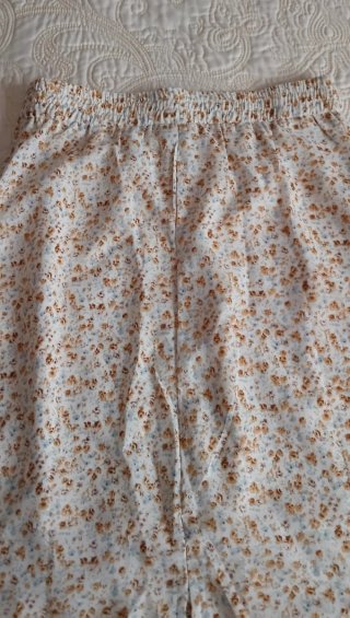 Falda midi floral