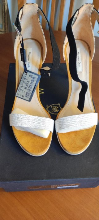 Sandalias Massimo Dutti Piel Tacon Beige/Oro T38