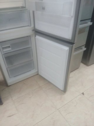 Nevera Whirlpool plateada