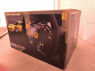 Thrustmaster  Volante TS-PC, TLCM Pedals y soporte