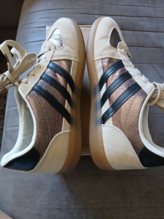 Deportivas Beige