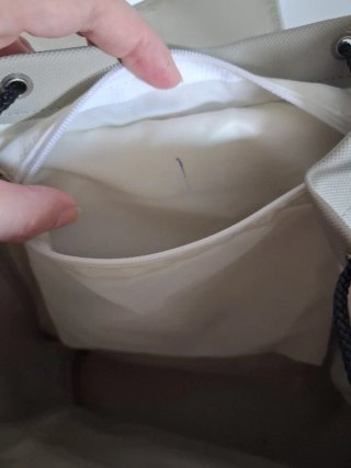 Mochila Lacoste Vintage Beige y Negra