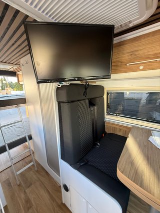Ford Transit 2024