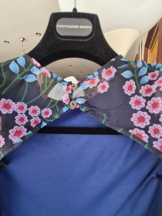 Vestido largo floral escote espalda