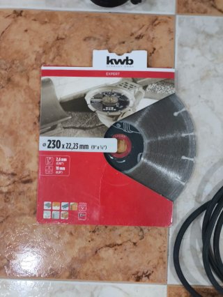 Amoladora Makita GA9050R 2000W