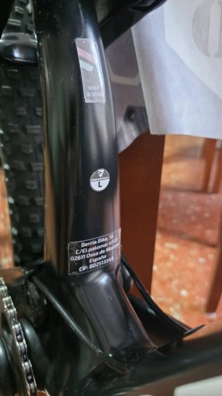 Berria Mako Bicicleta Montaña Carbono