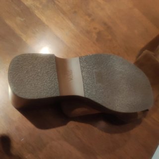 Sandalias cuña piel Zara marrón