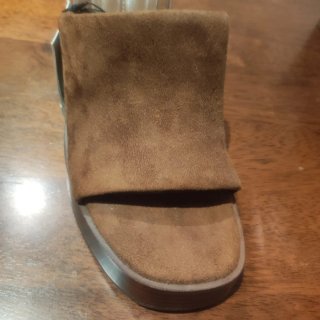 Sandalias cuña piel Zara marrón