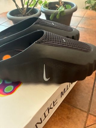 Nike Mind 001