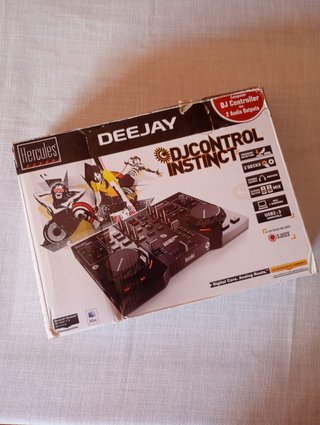 Hercules DJ Control Instinct en su caja