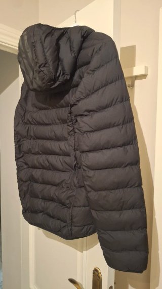 Chaqueta acolchada Adidas gris hombre