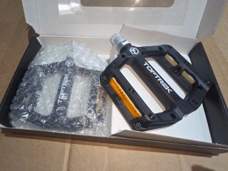 Pedales Toptrek Nylon con reflectores