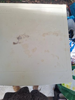 Nevera pequeña blanca