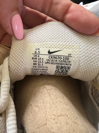 Nike Air Vapormax 360 Unisex Dorado Blanco