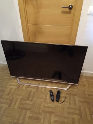 TV LG 49" Rota