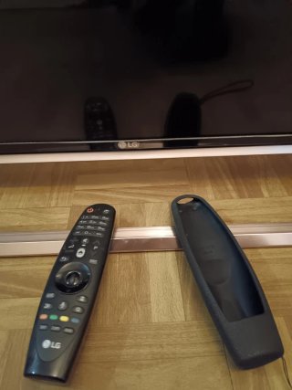 TV LG 49" Rota