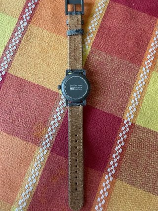 Reloj Mondaine Gris y Blanco