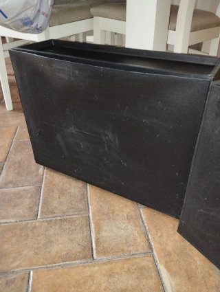 Zapatero negro de plástico