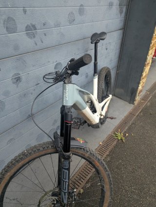 Bicicleta Eléctrica UNNO MITH