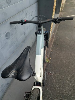 Bicicleta Eléctrica UNNO MITH