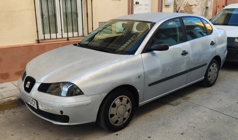SEAT Cordoba 2003 - foto 1