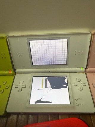 Lote Nintendo DS (3 console + 1 controller)