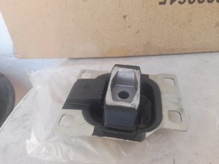 Taco motor Ford Focus 2002 derecho