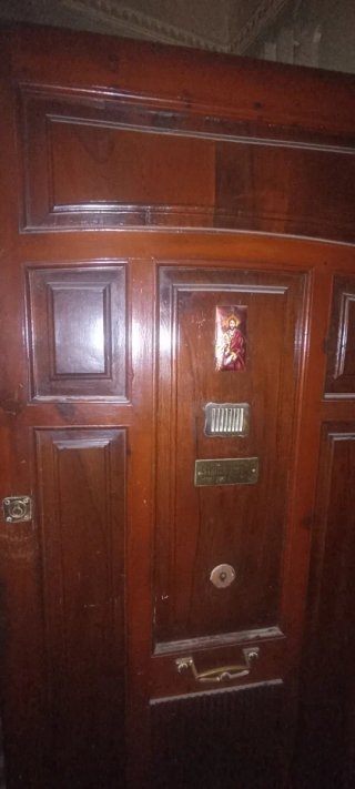 Puerta antigua de madera