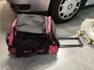 Mochila con ruedas para patines